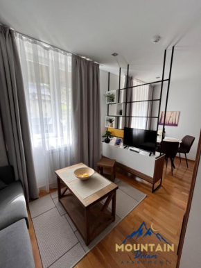 Fully Equiped, Quiet, for 5 persons, Next To Panoramic Gondola